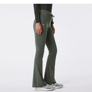 Figs Scrub Flare Leggings in Moss